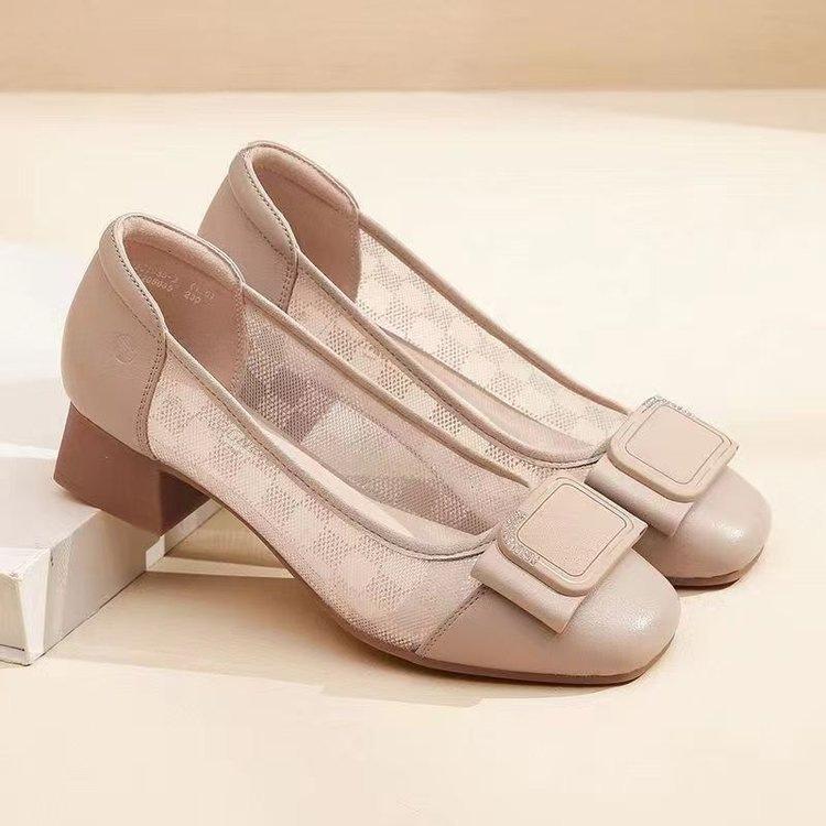 

2025 summer super popular mesh breathable sandals new soft leather soft sole mother shoes comfortable thick heel women s single shoes tide 40 абрикосовый