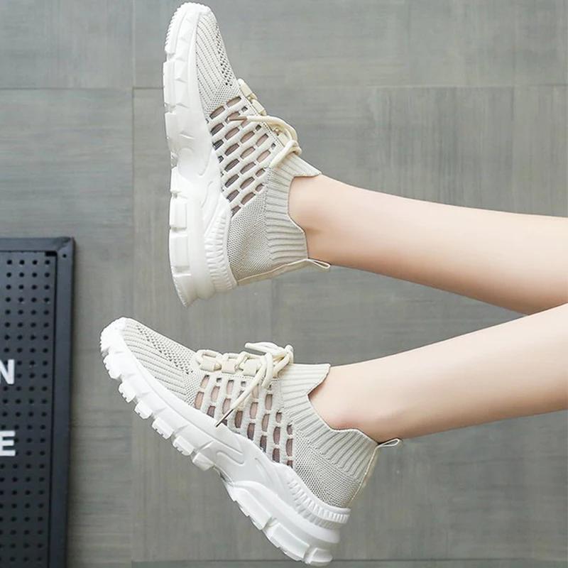 Fashion Spring Autumn Breathable Mesh Sneakers Woman Non-Slip Lightweight Solid Sports Shoes Women Casual Plus Size Lace Up Shoes Female