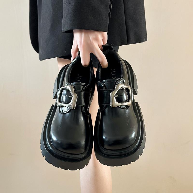 British Style Platform Heightening Loafers Women's 2025 Spring New Versatile Big Head Trend Fashion Metal Buckle Shoes