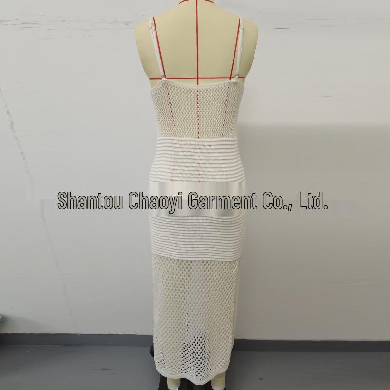 3D Häkel Maxikleid mit hohem Schlitz, Spaghetti-Trägern und Cut-Outs