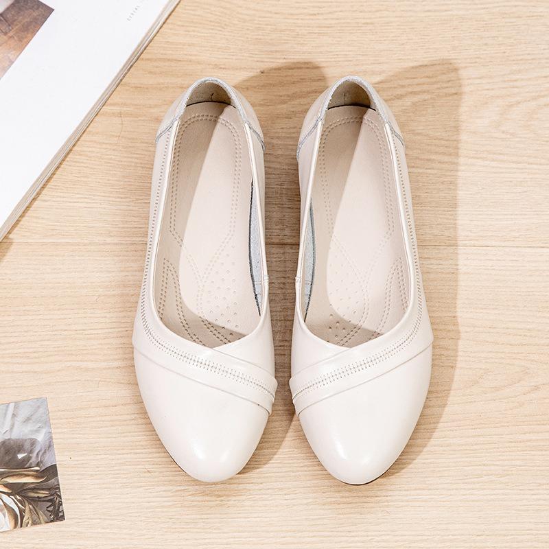Leather soft sole medium and old new work single shoes women's flat heel comfortable one pedal simple versatile shallow mouth mother shoes