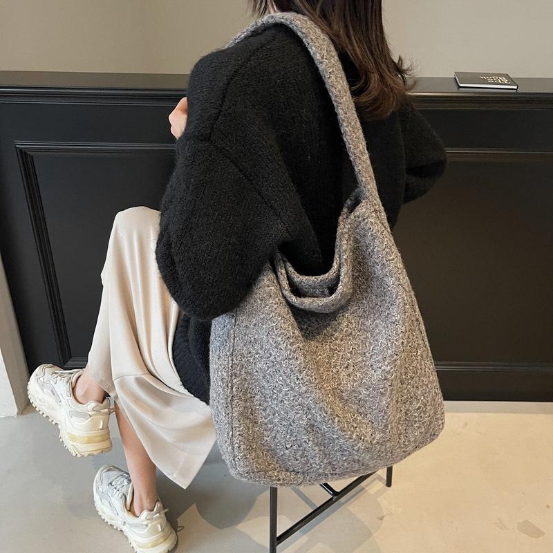 New Trendy Autumn and Winter Korean Solid Color Hairy Large Capacity Tote Bag