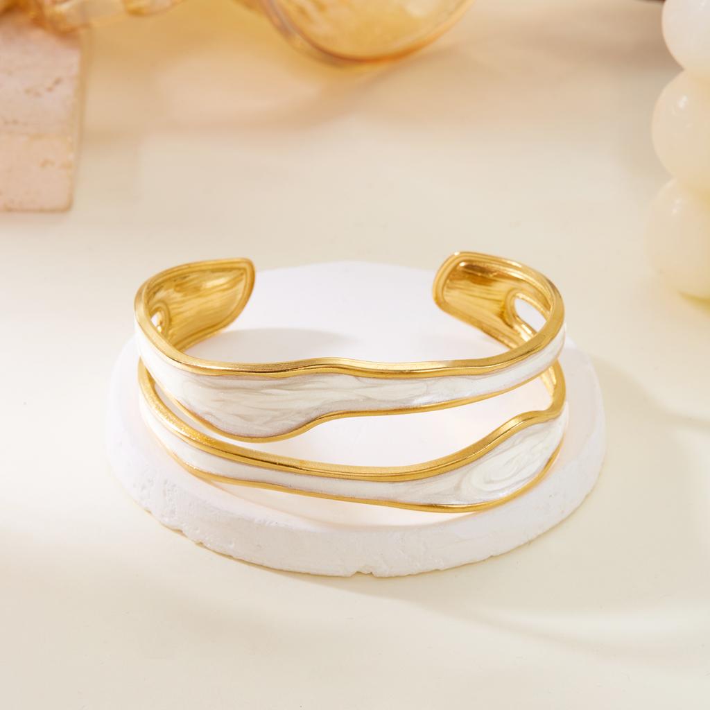 Vintage White Enamel Stainless Steel Open Bracelet for Women Simple Metal Irregular Shape Geometric Bracelet No Fading Jewelry