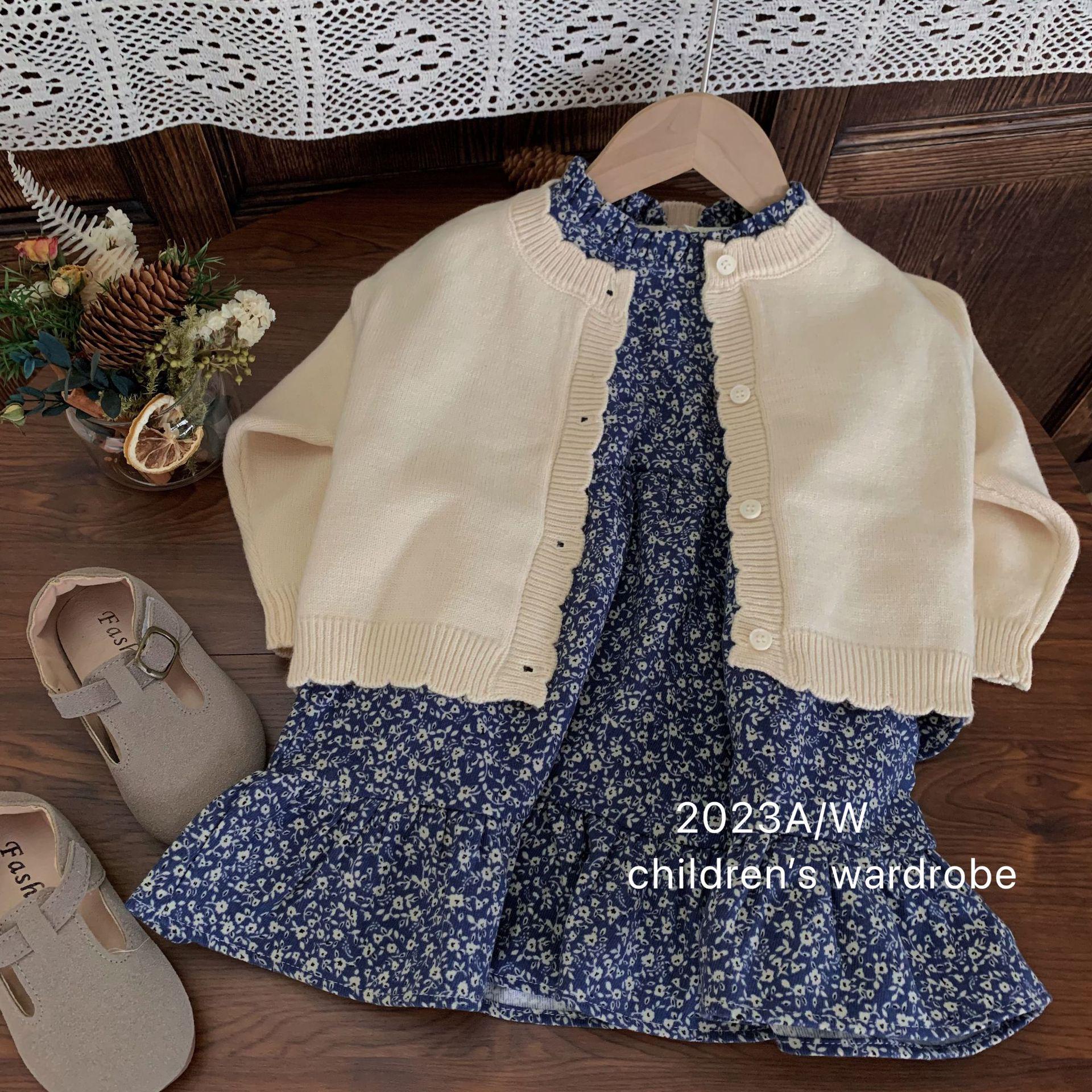 

Clearance: Girls Cardigan & Floral Dress - No Returns/Exchanges 120 cm