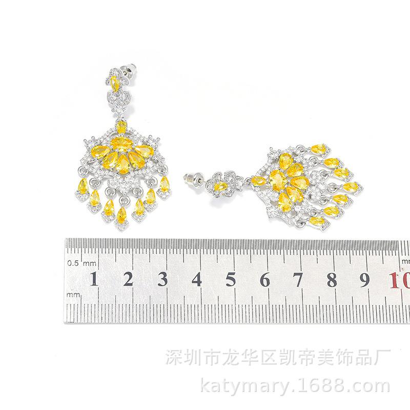 Guofeng Schwerindustrie Hochzeit Nadelohrringe Leicht Eingelegter Zirkon Holzkohle Wassertropfen Ohrringe Temperament Ohrringe