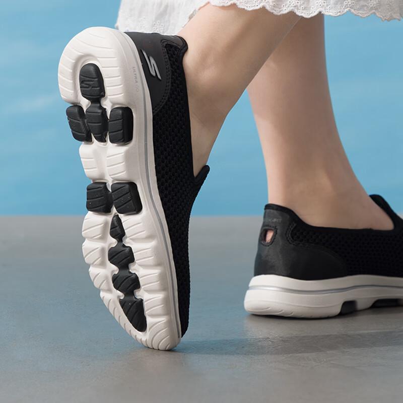Skechers Women's GO WALK JOY Walking Shoes 124163-BKW