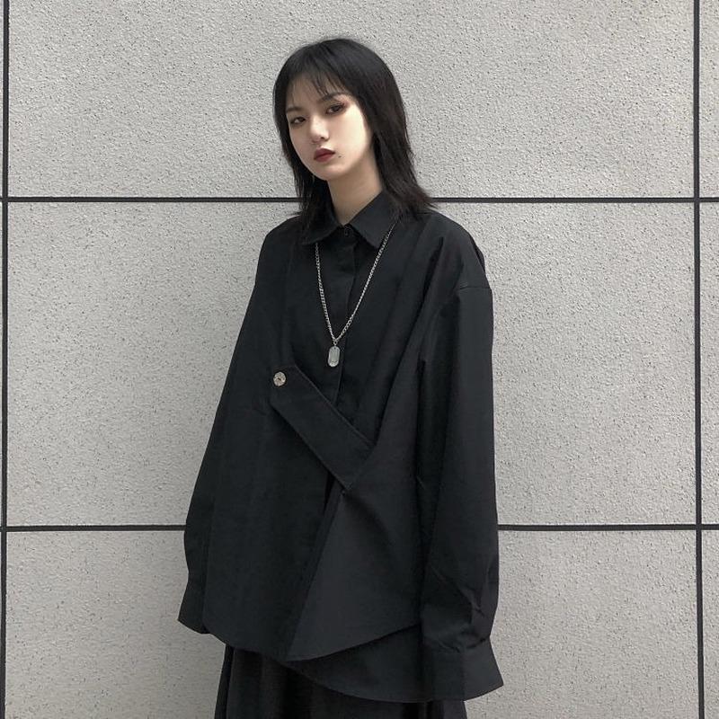 Camicetta da donna asimmetrica stile giapponese Top streetwear punk cool camicia nera oversize manica lunga abbottonatura abiti alternativi