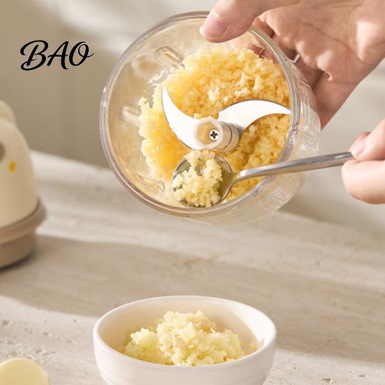 Wireless Kitchen Tool Electric Garlic Masher, Portable Food Chopper with Stainless Steel Blades, Handy Processor for Rechargeable Mini Vegetable