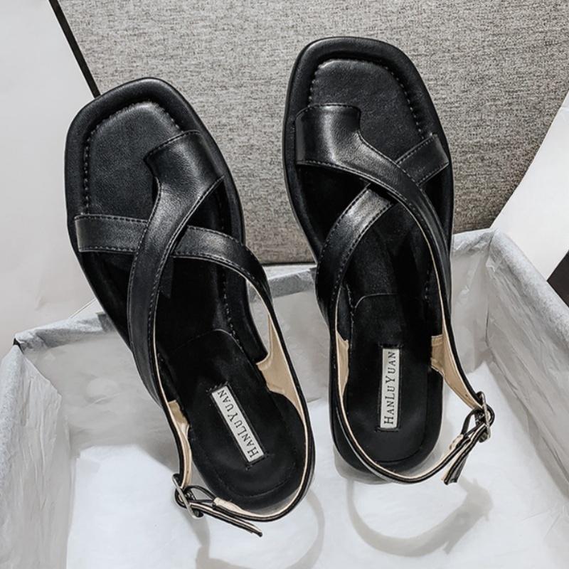 Fashion French Retro Women Flats Sandals Toe-Mounted Sandals Women Summer 2025 Fashion Low Heel Rome Shoes Comfy Walking Women Sandals
