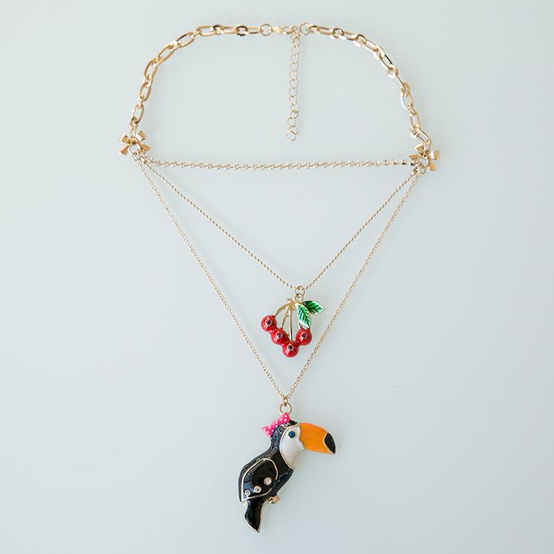 

Шикарное ожерелье с птицей из вишневого драгоценного камня: Многослойная короткая цепочка в европейском и американском стиле красный