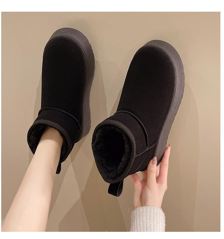 

Толстоподошвенный. Женские зимние ботинки, новые ретро с круглым носком, короткие голенища, с напуском и утолщенные хлопковые ботинки на осень и зиму 41 чёрный