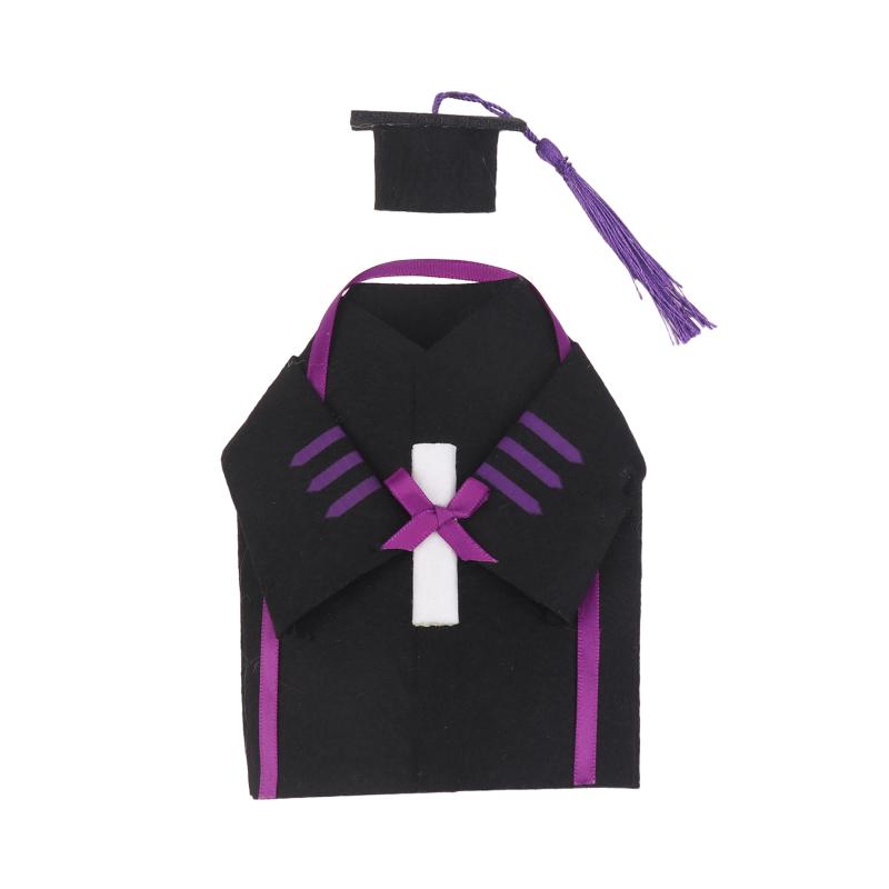 

Graduation Gown Wine Bag Felt Wine Bottle Cover Wine Dress-Up Bags With Doctoral Hat & Tassels Decorative Bottle Toppers D