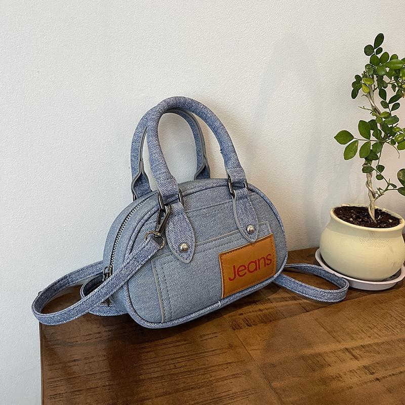 

Модная повседневная сумка для боулинга 2024 года, новая корейская версия, простая и универсальная сумка через плечо, высококачественная женская сумка светло-синий