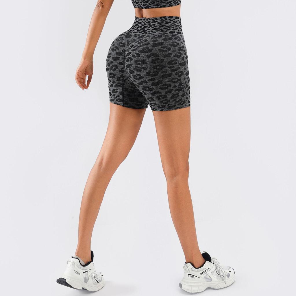 Seamless High-Waist Leopard Print Butt-Lifting Yoga Shorts - Slim Fit Mid-Length Fitness Shorts