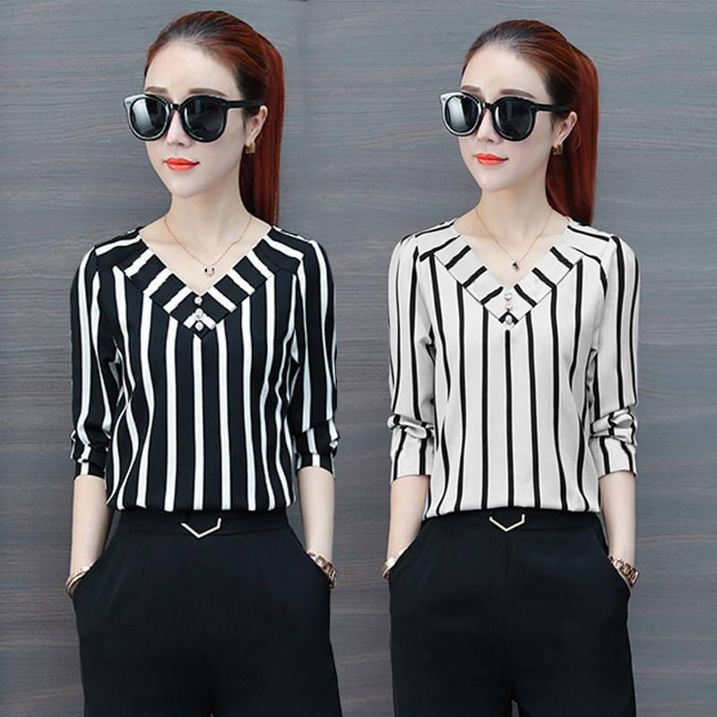 

Women s Summer Striped V-Neck Plus Size Loose Fit Slimming T-Shirt 3XL білий