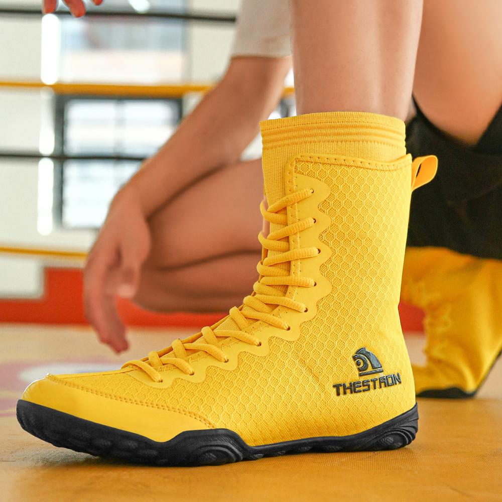 Men's Lightweight Wrestling Shoes, Indoor Mesh Breathable Fitness Boxing Sports Shoes, Men's White and Black Training Shoes