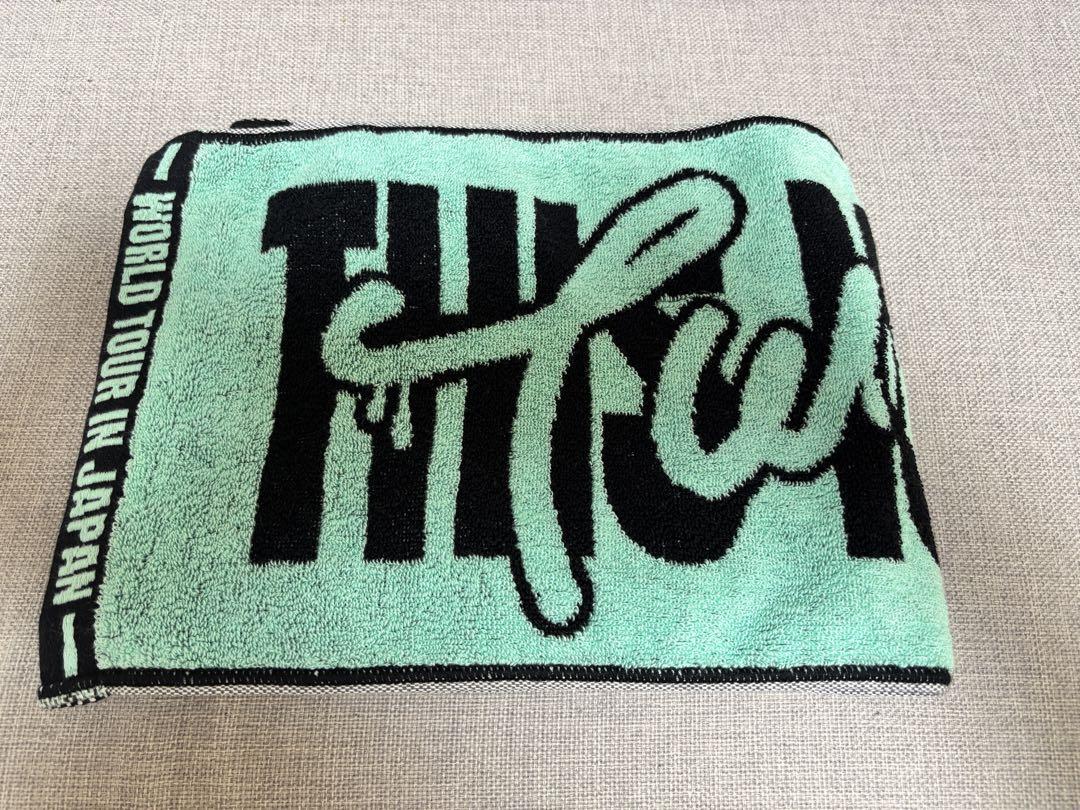 

[USED] TWICE THIS IS FOR Mina Towel