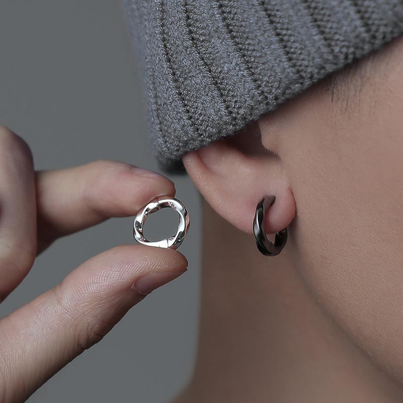 Mobius-Form Ohrclips Herren Trendy Hip-Hop-Stil Nicht-Piercing Ohrknochenclips Einfache Geometrische Verdrehte Ohrstecker
