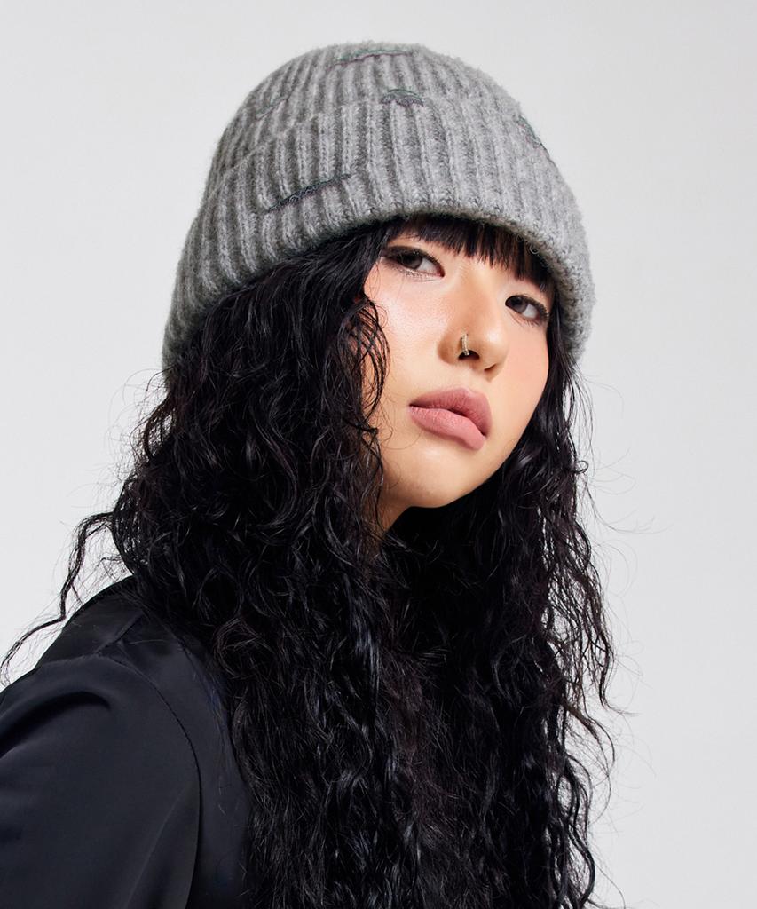 Beullaegsaenjeu Lambswool Handcrafted Embroidered Beanie Gray