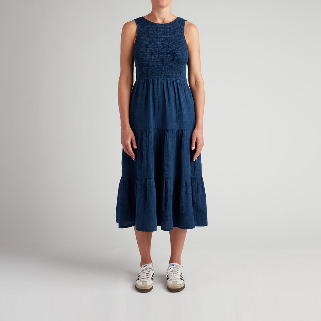 Levis Fashionable Versatile Comfortable Fresh Solid Color Pleated Sleeveless Dress Women Dresses 0061T-0000
