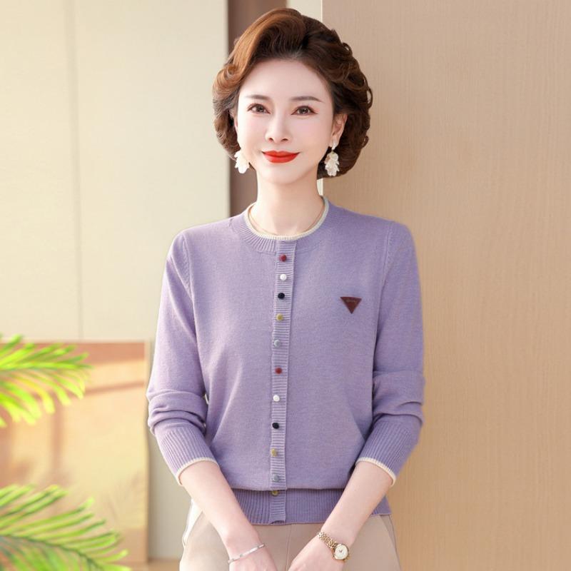 Autumn new mother clothing knitted bottoming shirt fashion age-reducing middle-aged and elderly women's clothing loose and versatile sweater