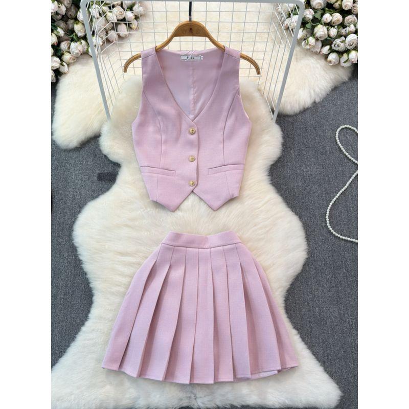 Internet Celebrity Vest Waistcoat Pleated Skirt Suit Metal Buckle