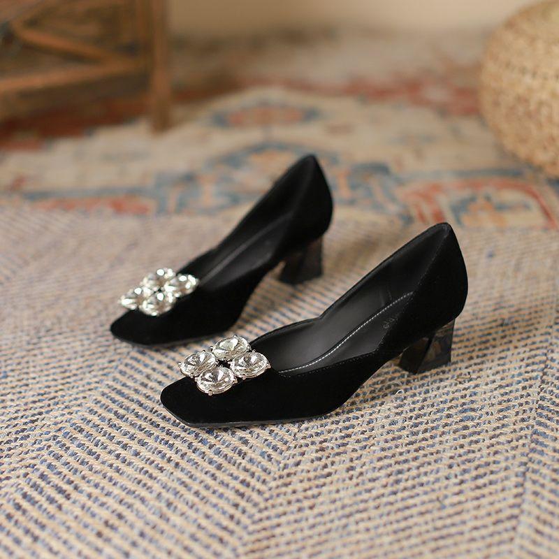 

Rhinestone square head single shoes women s 2025 autumn new French thick heel high heels silver soft leather women s shoes light luxury middle heel 40 чёрный