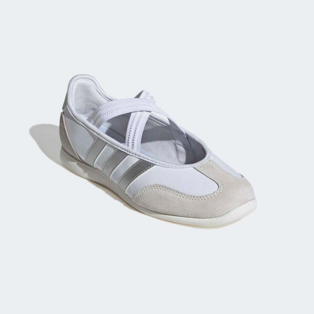 AdidaS Women S faShion Sport SandalS Mary Jane Hq7400