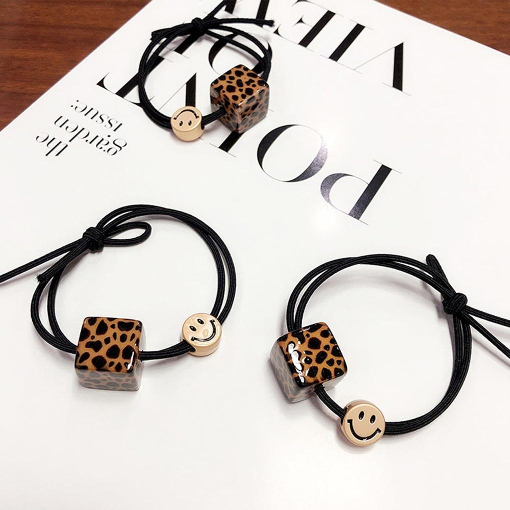

Square Leopard Smile Hair Band 4p Single color 4p