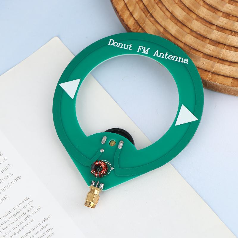 Mini Loop Antenna Module 75M-135MHz FM Antenna SMA Male Head Interface Vehicle-Mounted Portable Broadcast Green Board