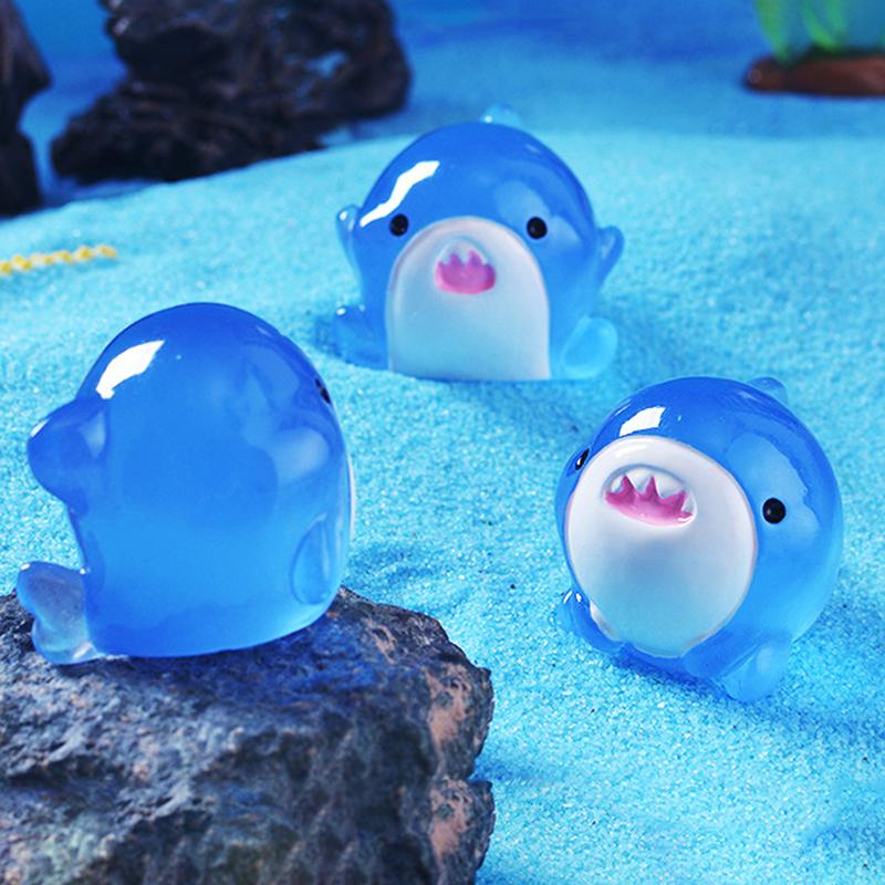 1Pcs Mini Shark Luminous Toy Cute Decorations Kids Glow In The Dark Resin Shark Miniature Figurines Gift For Girls Novelty