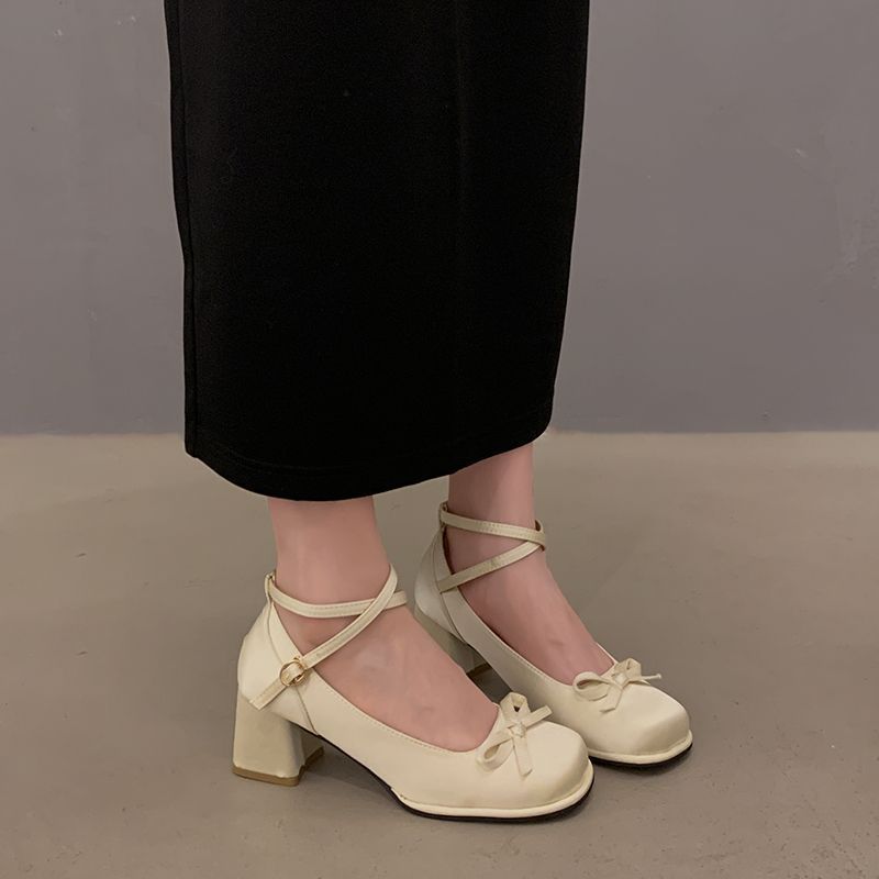 Versatile thick heel high heel Mary Jane shoes women's 2025 new spring and autumn Internet celebrity classical national style fashion one-word sing