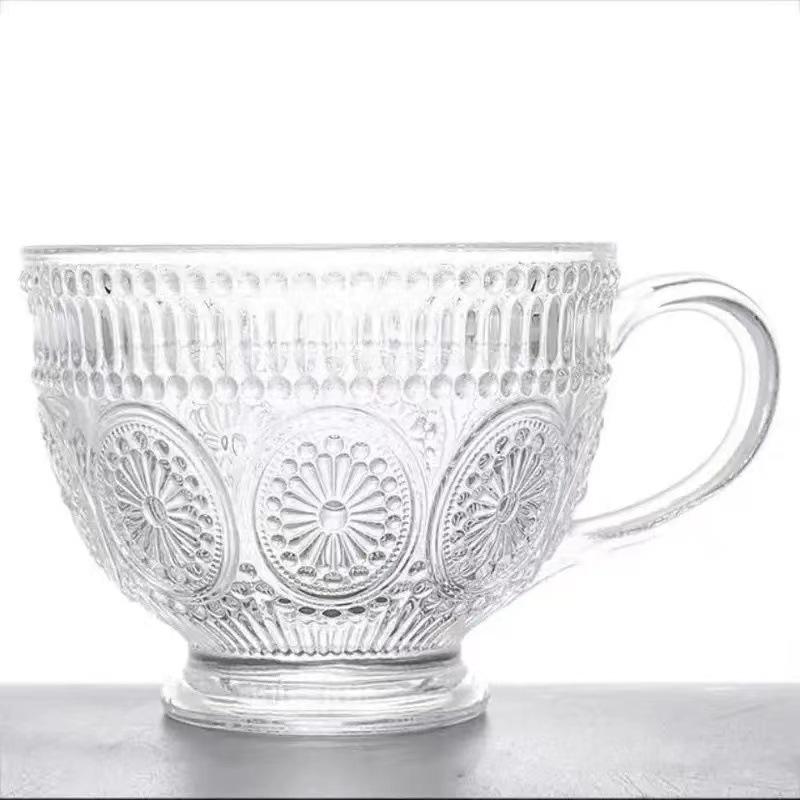 Glass Drikkekopp med Solsikkedesign - Ideell for Studenter og Sommersuvenirer