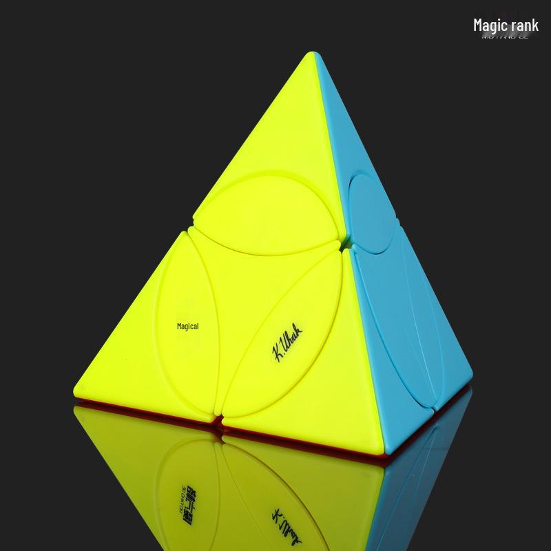 

Qiyi Disc Pyramid Cube - Triangle Smooth Educational Puzzle for Kids