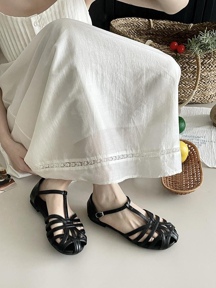 Soft-soled French retro woven bag head sandals women's fashion 2025 Boken fairy style flat-soled pregnant women Roman shoes tide