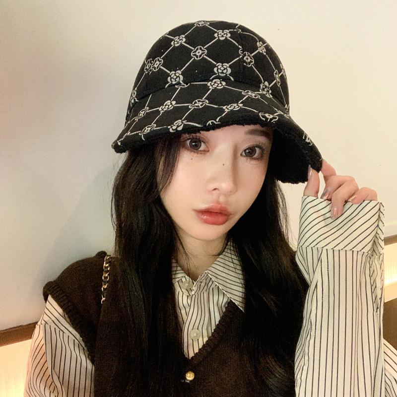 Korean New Hat for Women with High end Japanese Velvet Fisherman Hat Fashionable and Fashionable Big Head Versatile Basin Hat