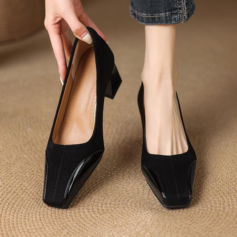 

Новая женская модная одинарная обувь квадратный каблук повседневная однотонная квадратный носок большой размер высокий каблук резиновая подошва удобная на четыре сезона маленькая кожаная 39 чёрный