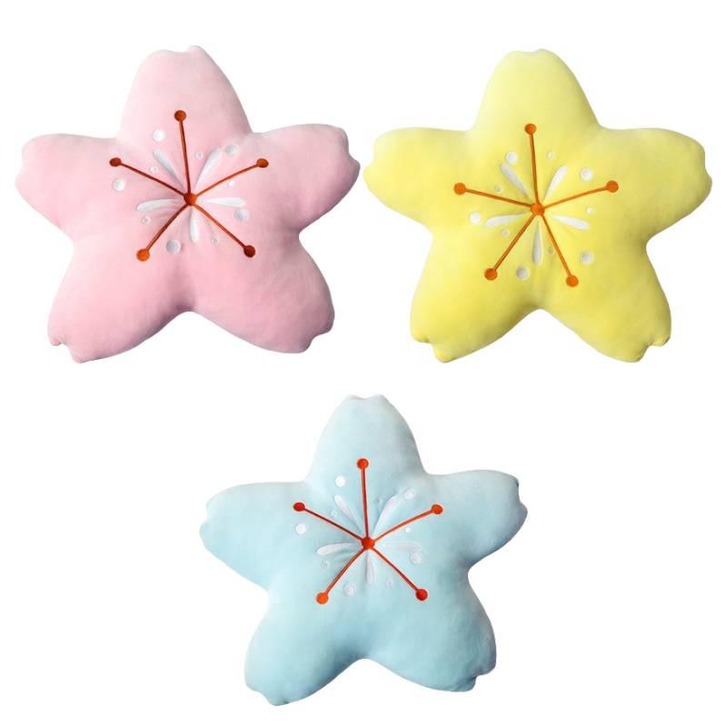 Ins Entzückendes Und Plüschiges Blumenkissen Zur Fensterdekoration