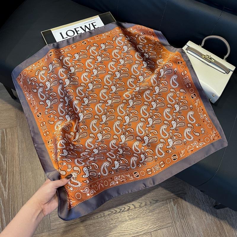 New silk scarf women's fashion versatile high-end small square scarf Korean version neck protection scarf spring and autumn retro scarf binding bag