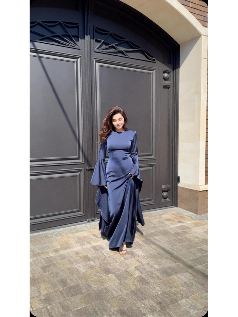 2024 Autumn/Winter Women's Flowing Sleeve Evening Dress with Big Swing Style