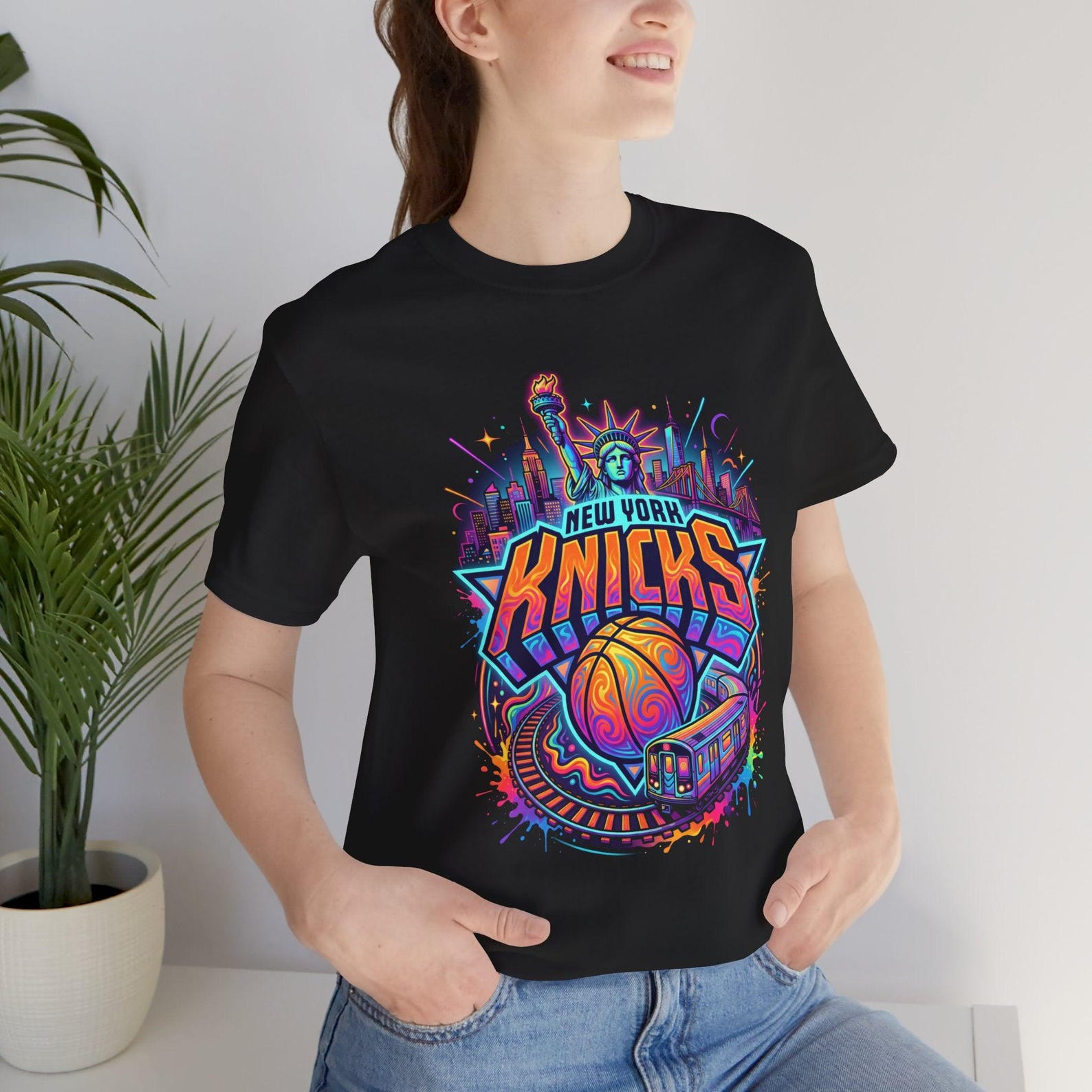 New York Knicks Stylish City Graphic Tee (Unisex) S