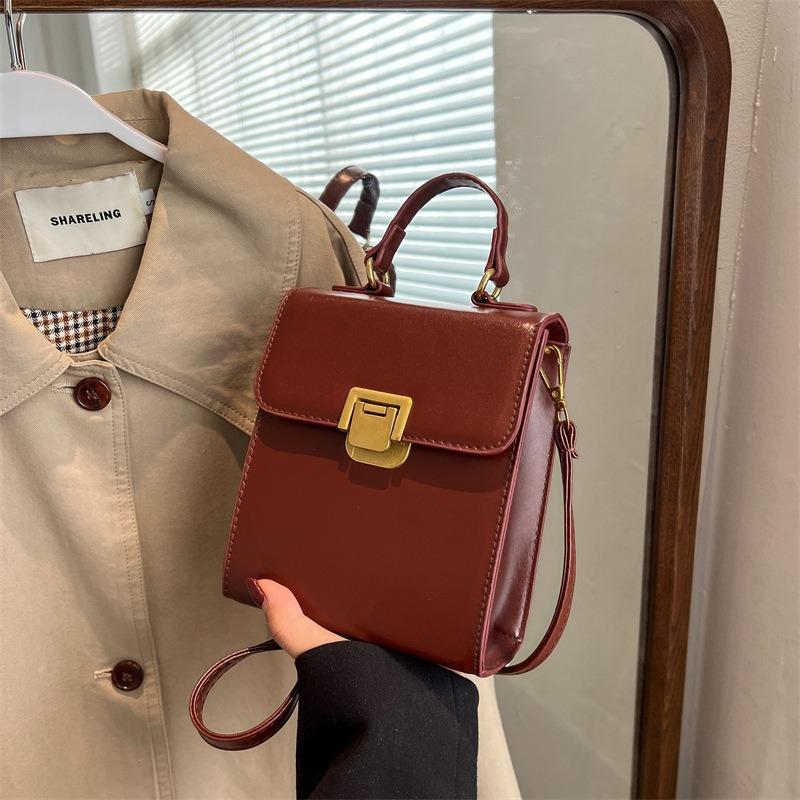 High-end Small Bag Women's New Portable Trendy One-shoulder Crossbody Vertical Simple Underarm Bag Small Square Bag