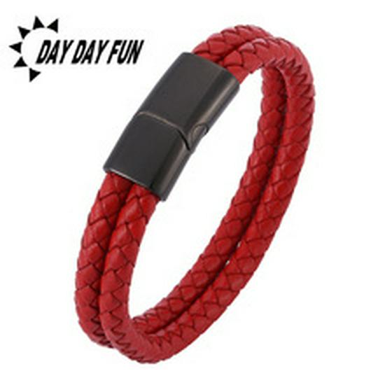 Men's European/American Cowhide Woven Bracelet with Stainless Steel Skull