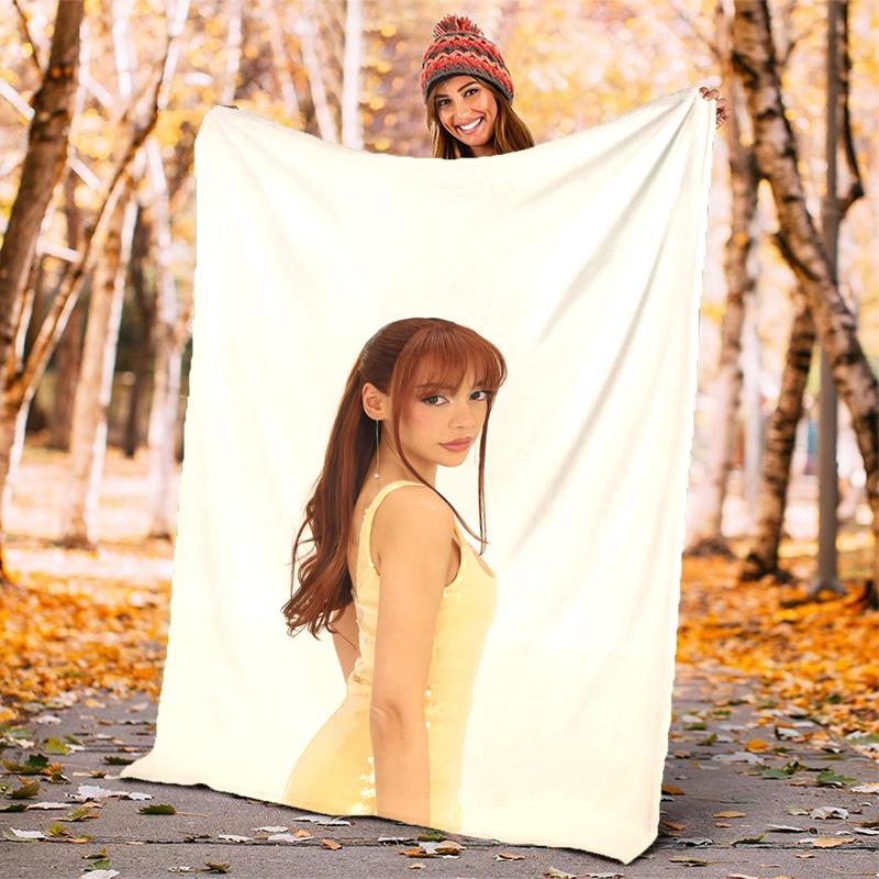 1pc Ayliva Elegant Gown Collection Blanket, Al Season Lightweigh Poster Blanket Home Office Outdoor Nap Multifunc Poster Blanketional Blanket