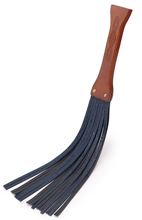 Martinet Bootie 54cm Bleu - LuxuryFantasy - Fouets, Cravaches & Plumeaux