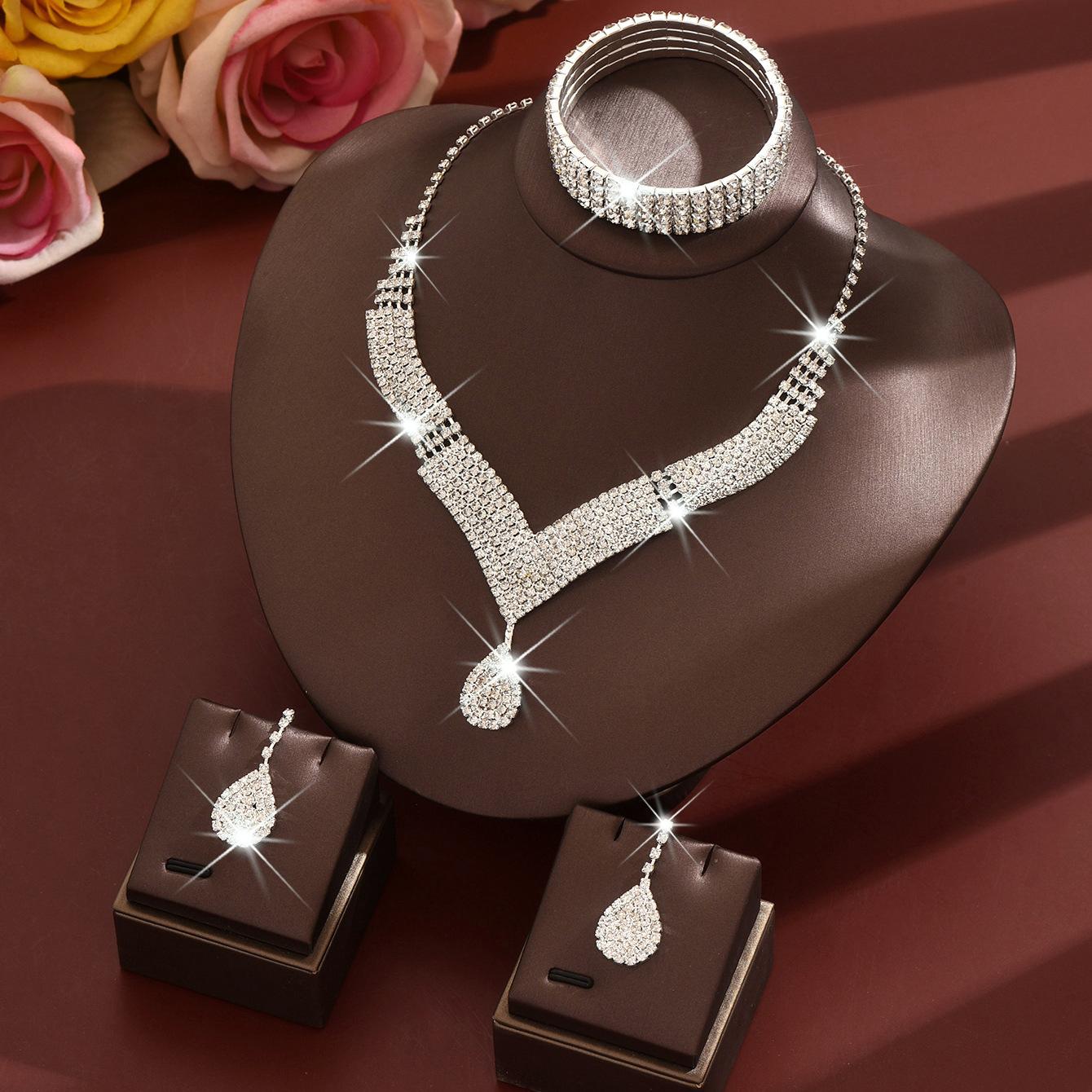 

Wedding Accessories Necklace Earrings Bracelet Jewelry Set Luxury Rhinestone Bridal Set