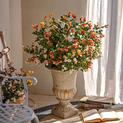 Roses artificielles en soie pour la décoration de la maison et de l'hôtel