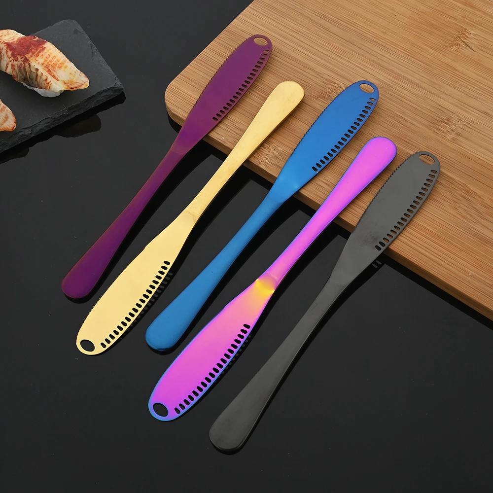 5 ks Nůž na máslo s otvory Nůž na sýr Dezertní nůž Nerezový nůž na džem Příbor Otírač krému na toust Nůž na chléb Sýrový kráječ Kuchyňské náčiní