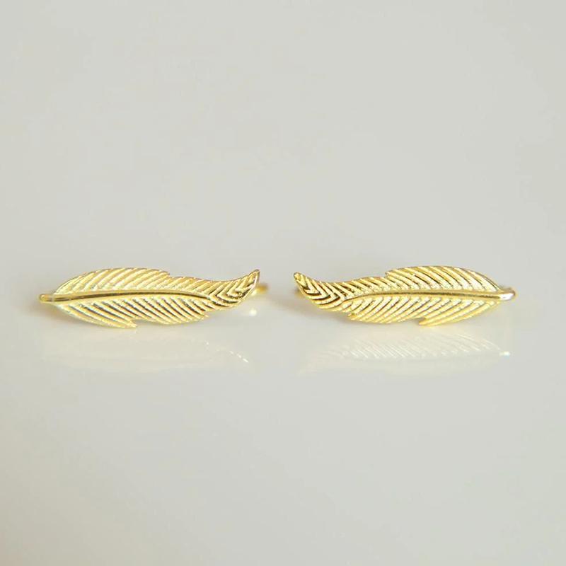 Huitan Delicate Feather Design Hook Earrings  Color/Gold Color Trendy Accessories for Women Contracted Metal Leaf Jewelry