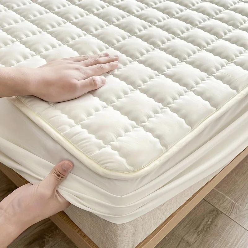 Waterproof High Quality Mattress Cover- Antimicrobial Hypoallergenic Mattress Protector, Noiseless Fitted Sheet Waterproof Thickened Mattress Pad